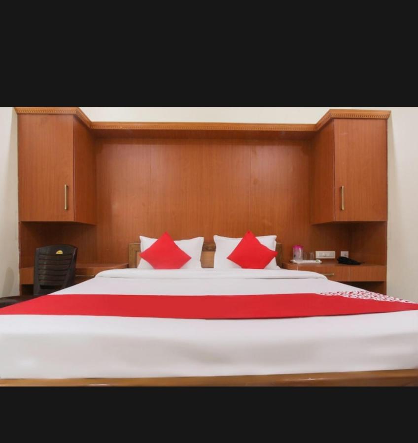 Hôtel Aranmagan Residency à Tiruchchendūr Extérieur photo