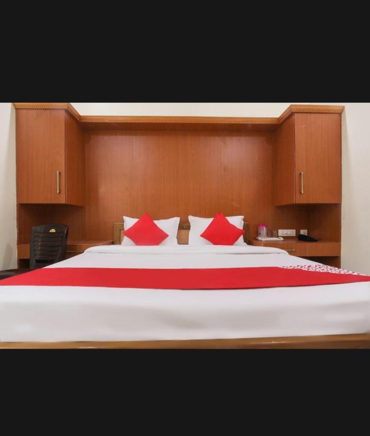 Hôtel Aranmagan Residency à Tiruchchendūr Extérieur photo